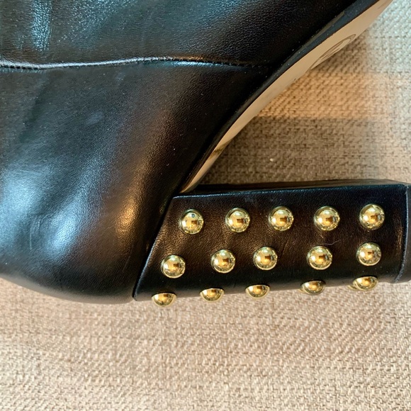 EUC Michael Kors Black Leather Ankle Boots 7.5 - Picture 3 of 7